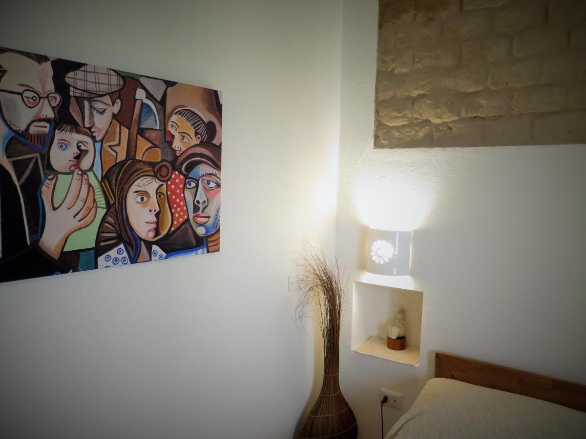 B&B-Le Rondini Монсеррато Экстерьер фото